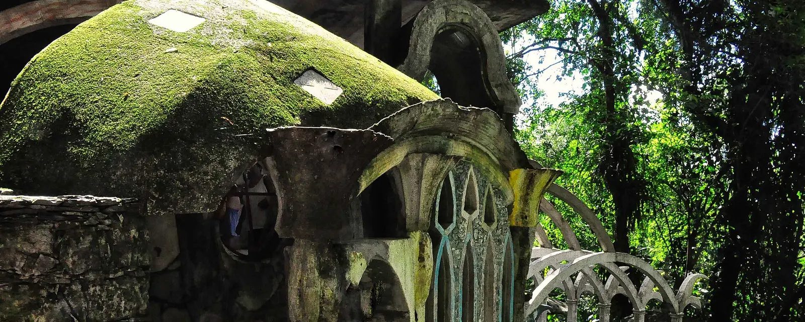 Estructuras surrealistas de Las Pozas, el jardín de Edward James en Xilitla