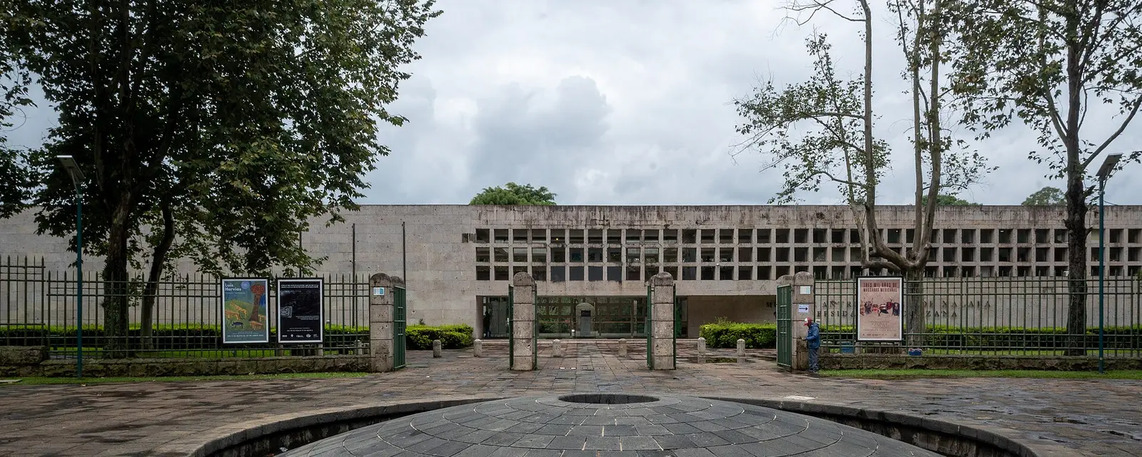 Fachada del Museo de Antropología de Xalapa, casa de la cultura olmeca